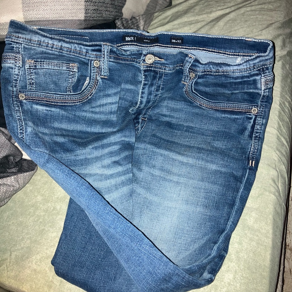 Men’s buckle jeans size 3832